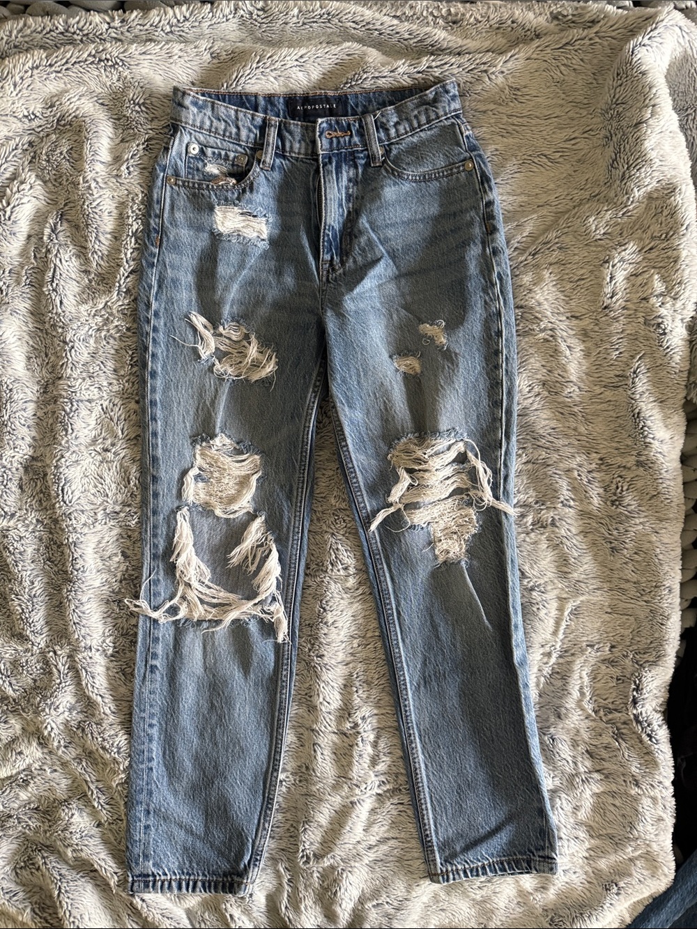 Aeropostale Light Blue Distressed Skinny Jeans
